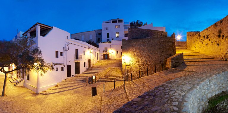 Dalt Vila.jpg