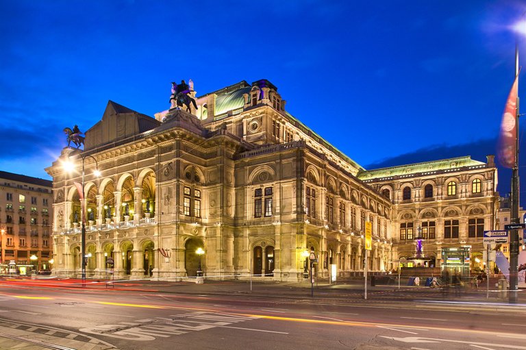 Staatsoper 001 1.jpg