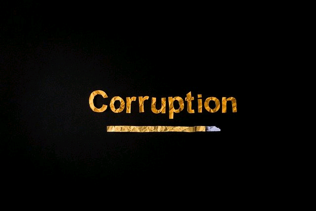 corruption-5799757_640.jpg