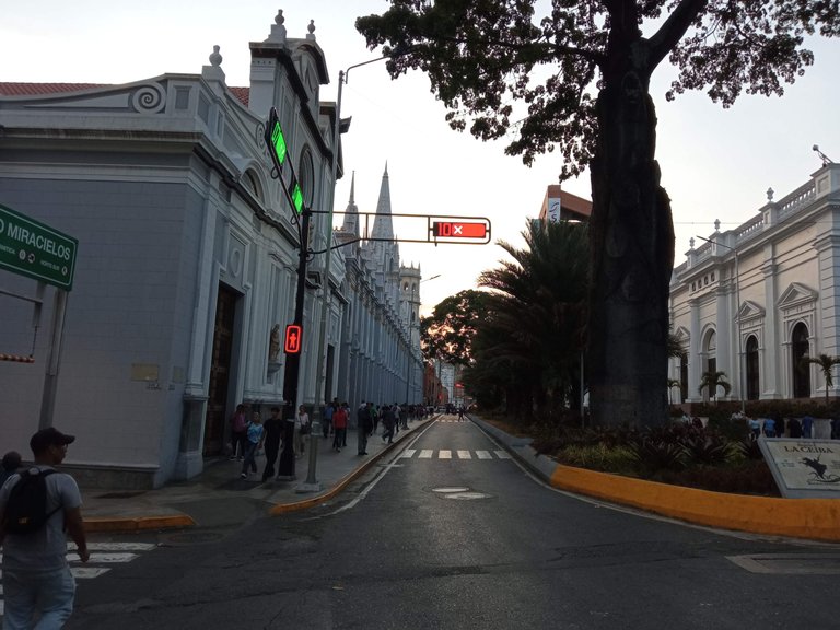 cuadra SF.jpg