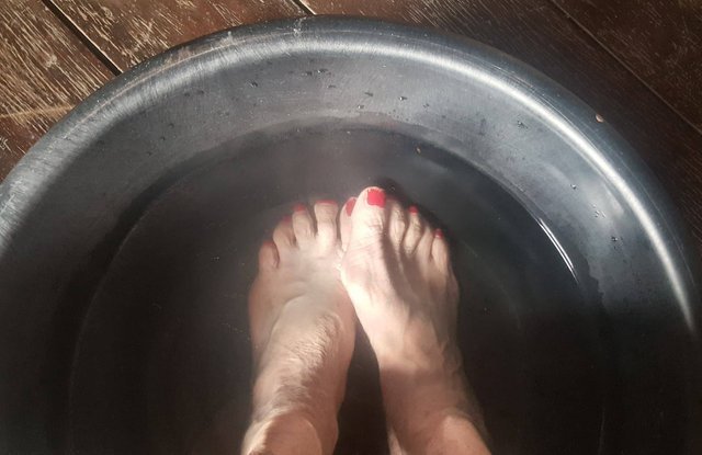 MagnesiumFootSoak1.jpg