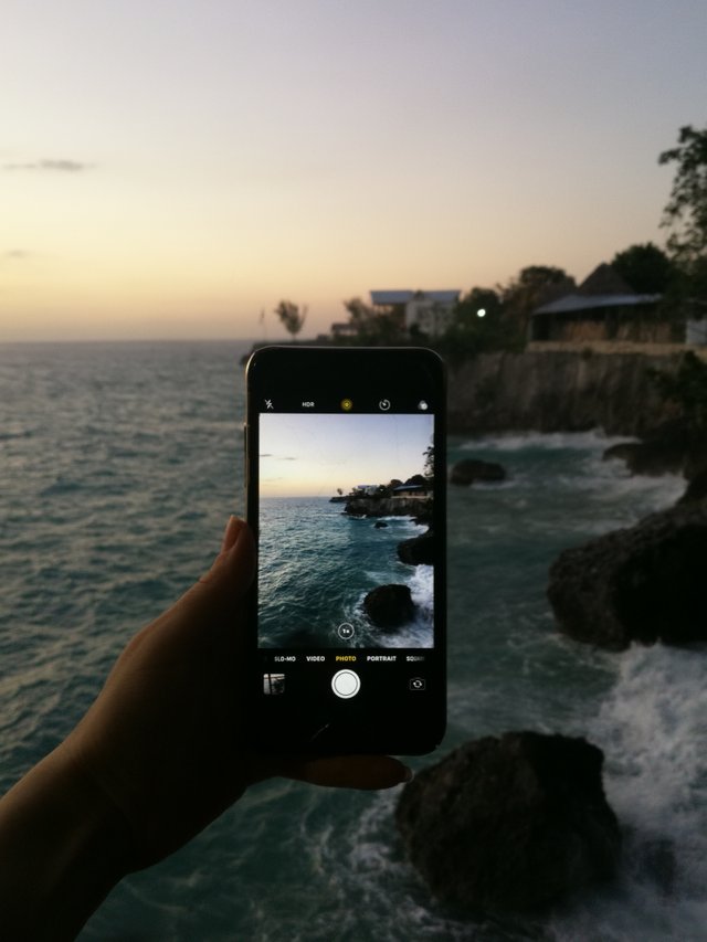 phonesunset.jpeg