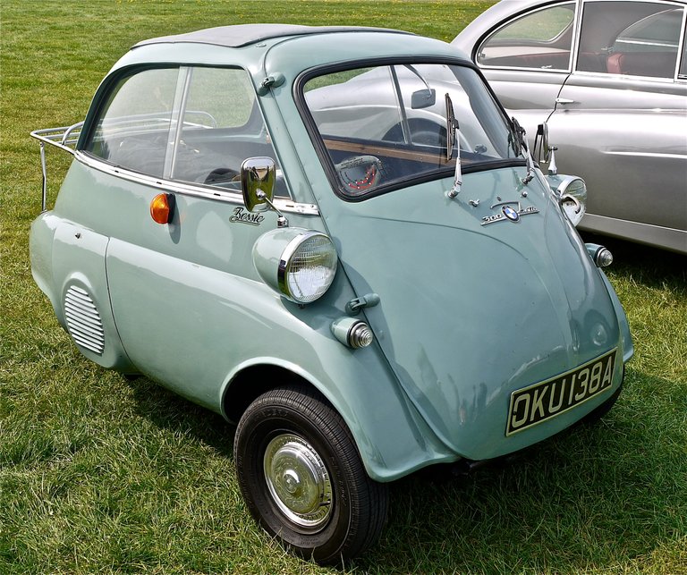 BMW_Isetta__Flickr__mick__Lumix.jpg