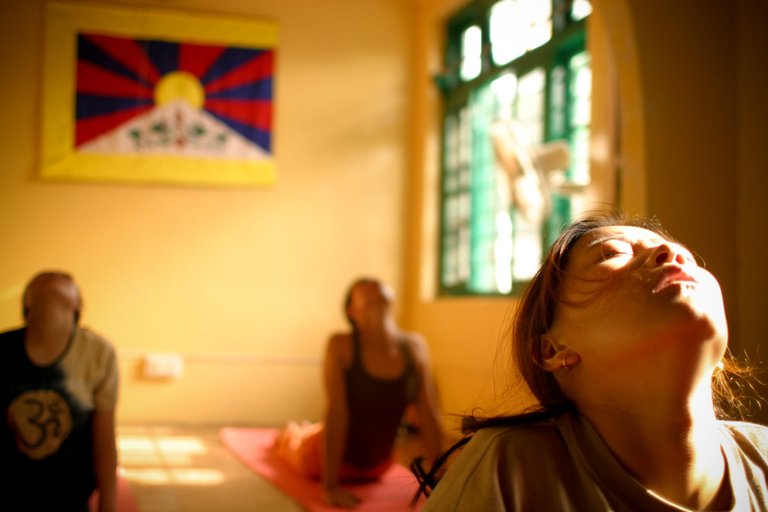 street_yoga_india.jpg