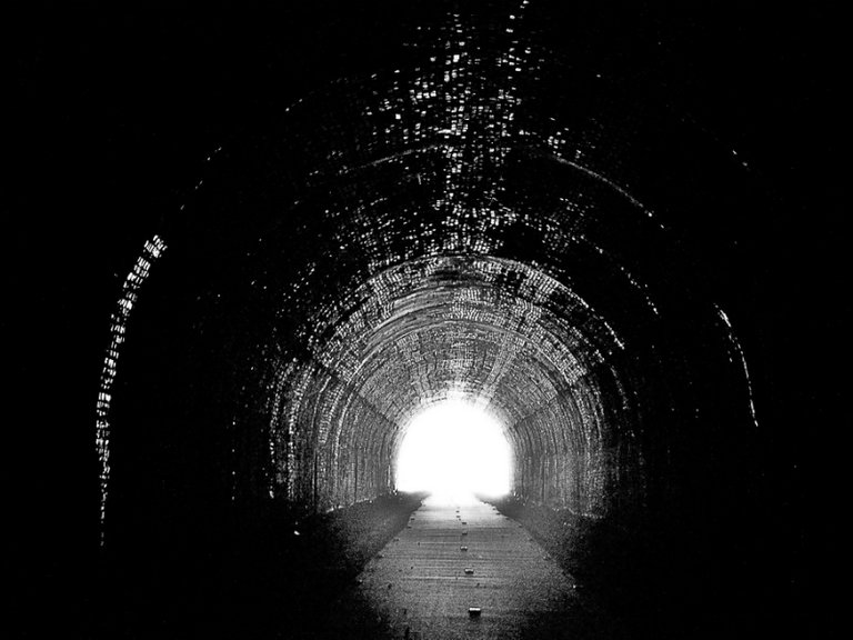 lighttunnel.jpg