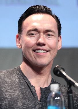 wu kevin durand as james baxter.jpg