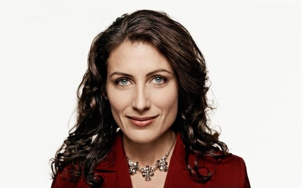 dr lisa edelstein as dr lisa cuddy.jpg