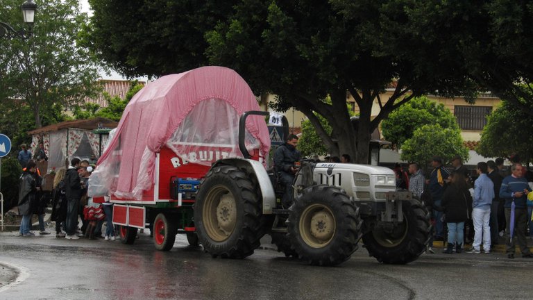 lambotractor.jpg