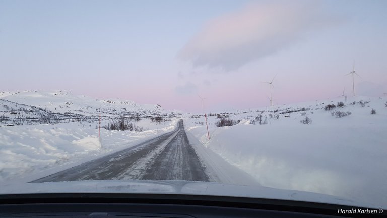 Winter road3.jpg