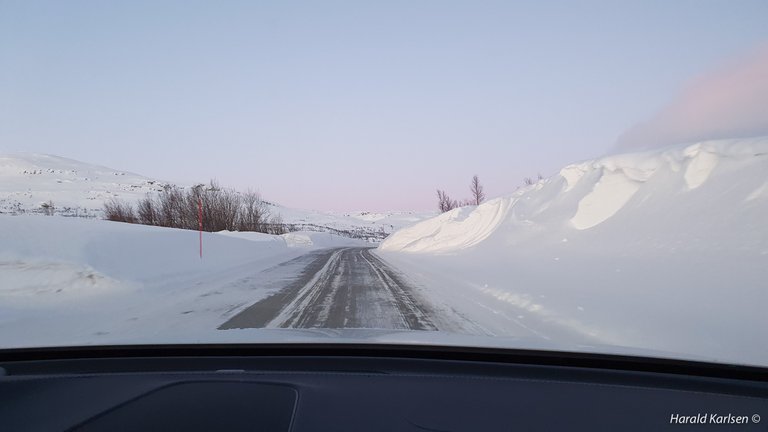 Winter road2.jpg