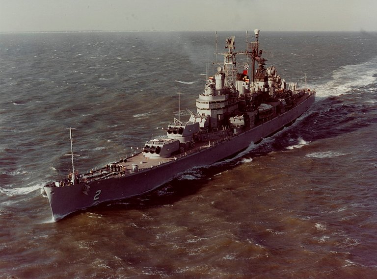 USS Canberra CA70.jpg