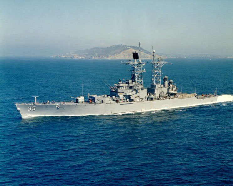 USS Truxtun CGN35.jpg