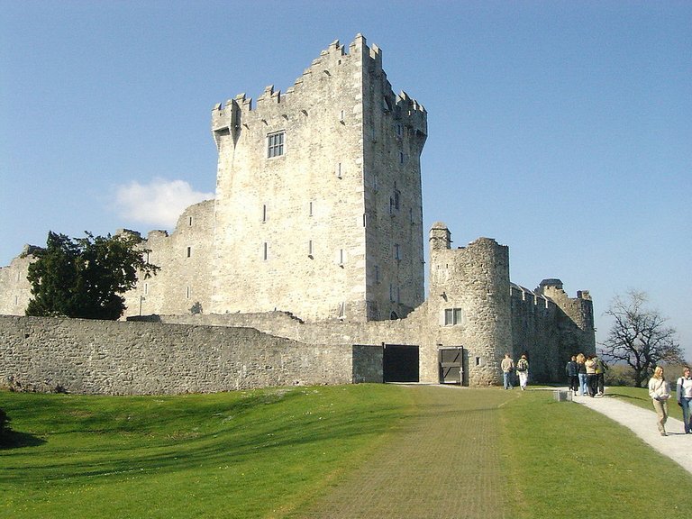 1024pxRossCastle.jpg