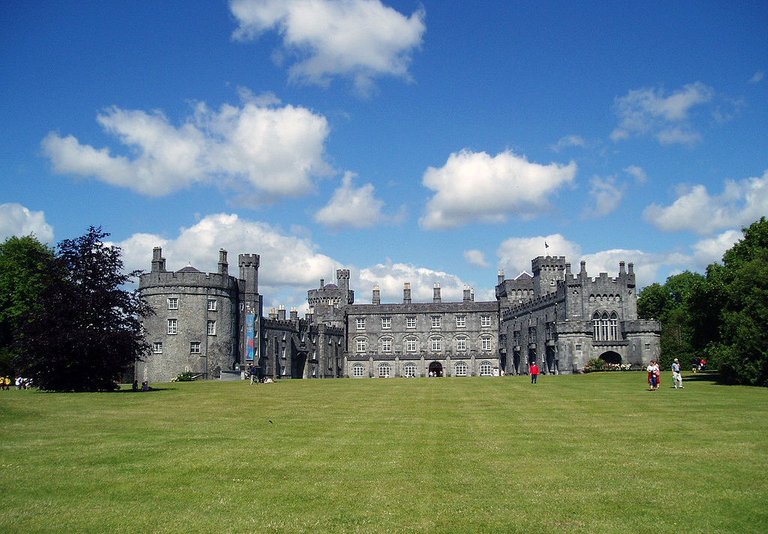 1024pxKilkennycastle.jpg