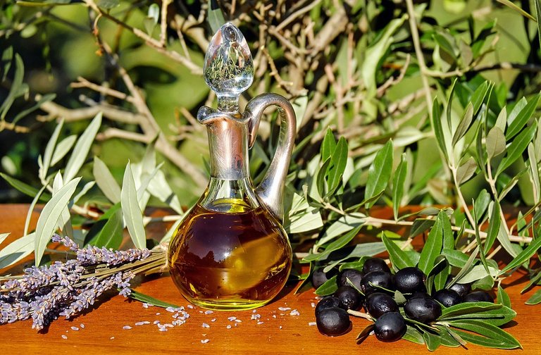 oliveoil1596417_960_720.jpg