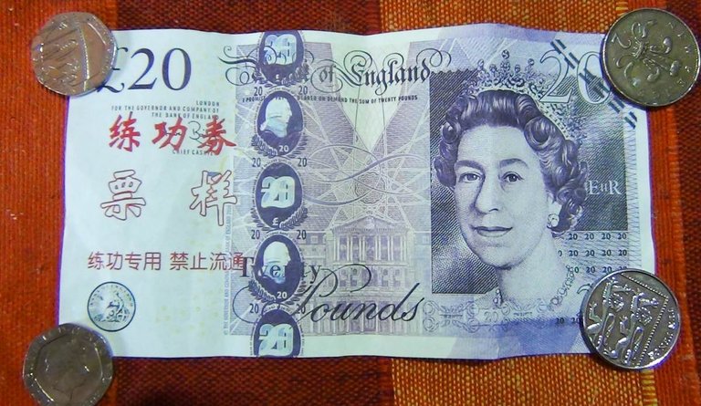 twenty pounds chines characters