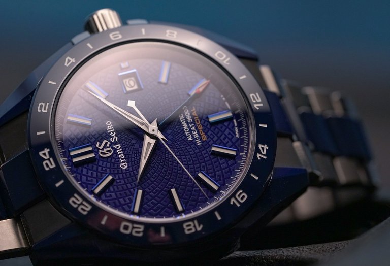 GrandSeikoBlueCeramicGMTSpecial2.jpg