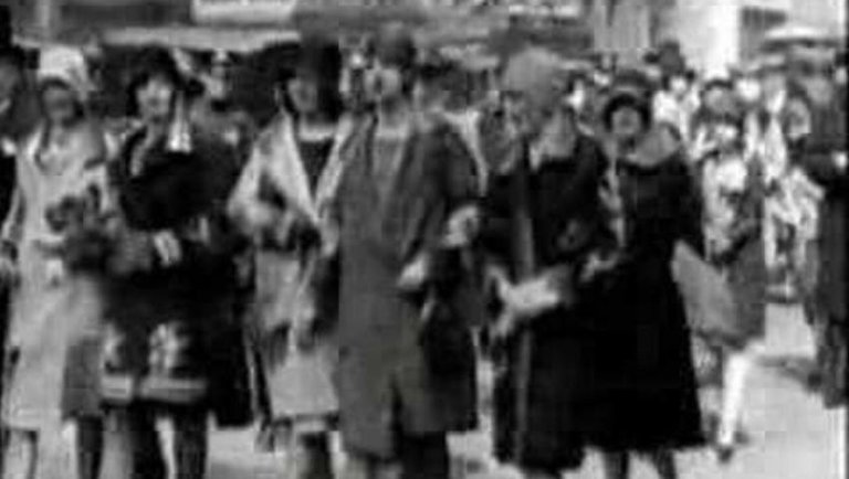 [Nov 28, 2007] "Edward Bernays" on Propaganda and Council on Public Relations [observationspring]