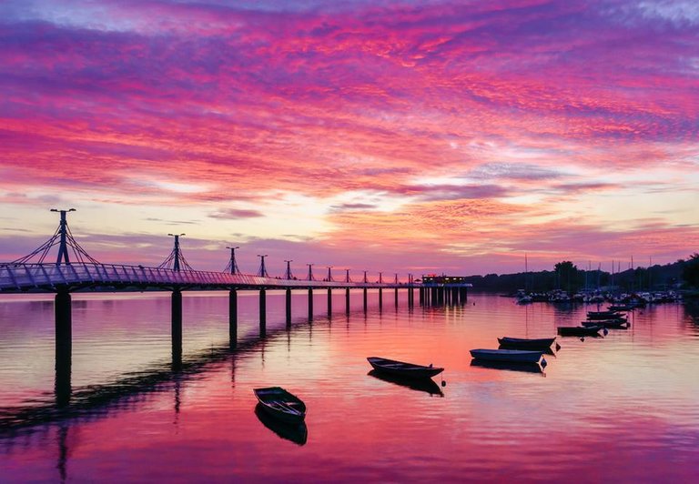 Pier, boats and red sunset_DSC4050-Edit-2_resize.jpg