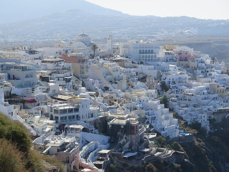 THira 3.jpg