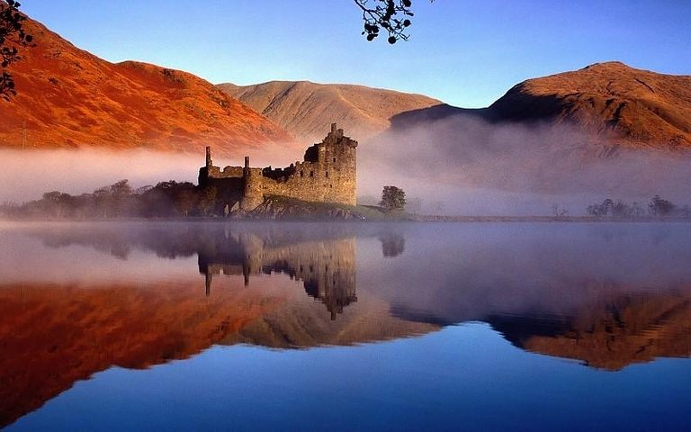 landscapes-castles-architecture-fog-mist-buildings-scotland-castle-pics-216169.jpg