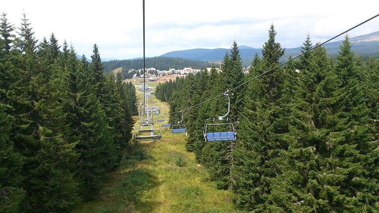 kopaonik ski track.jpg