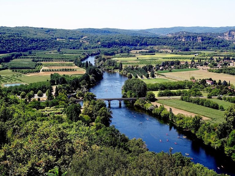 dordogne-2705596_1280.jpg