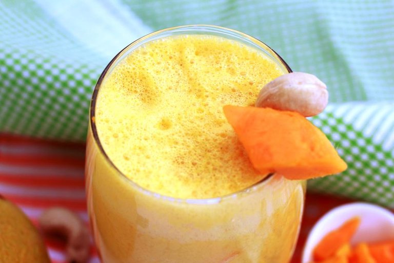 mango lassi.JPG