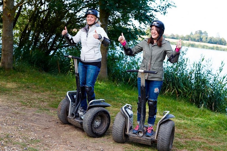 segway-thrill-for-two-09111650.jpg