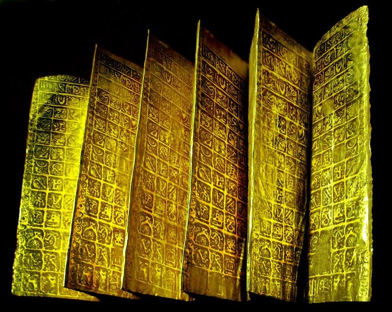 H'arische Runen - auf Goldblätter geprägt - Vorfahren