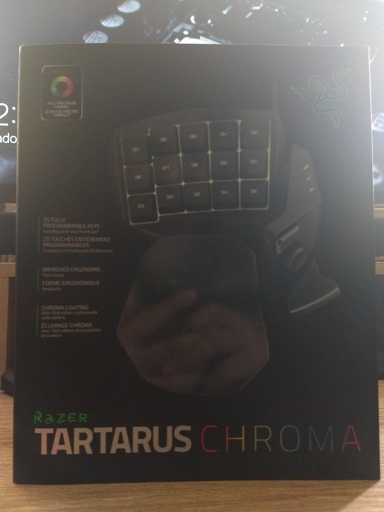 teclado-razer-tartarus-chroma-rgb-usado-D_NQ_NP_689419-MLM28214218472_092018-F.jpg