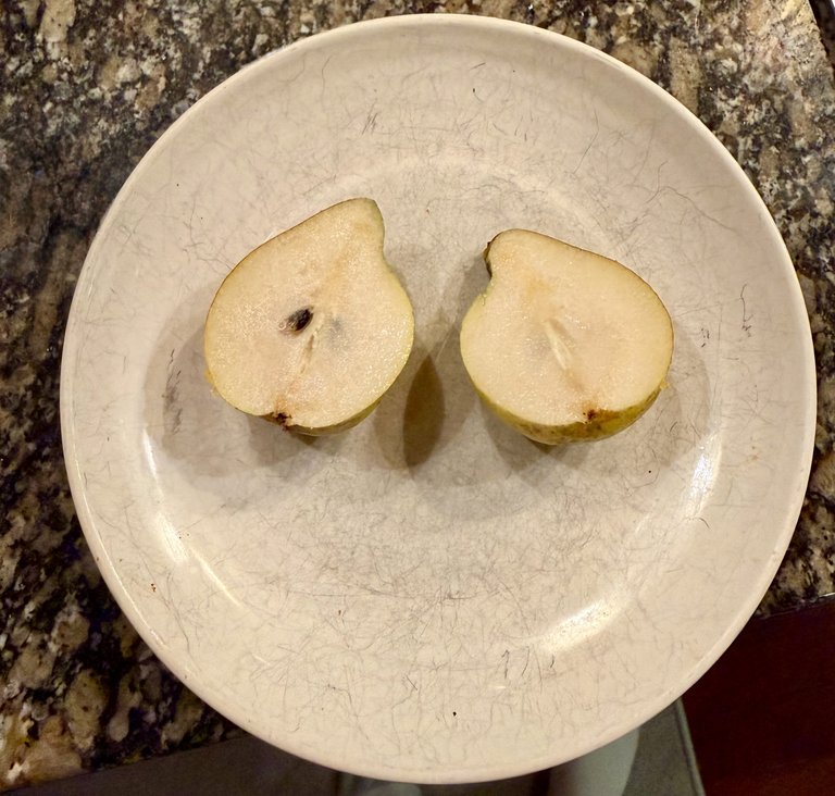Pear halved