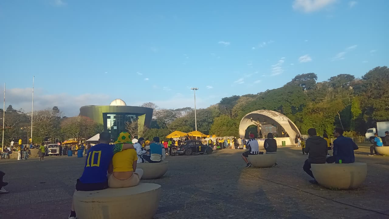 Much more than football [EN/PT]