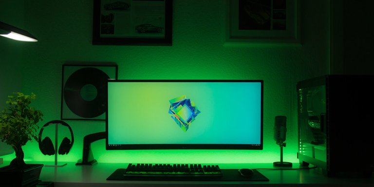 battlestation-green-2048x1024.jpg