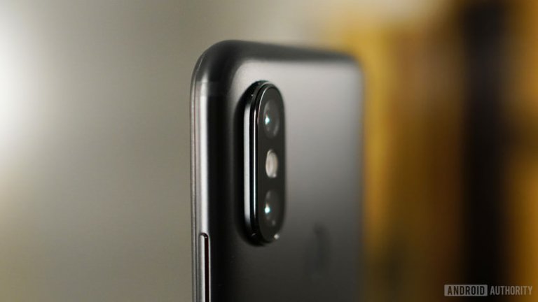 Xiaomi-Mi-A2-camera-bump-840x472.jpg