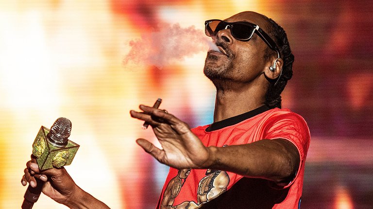 snoopdoggweed.jpg