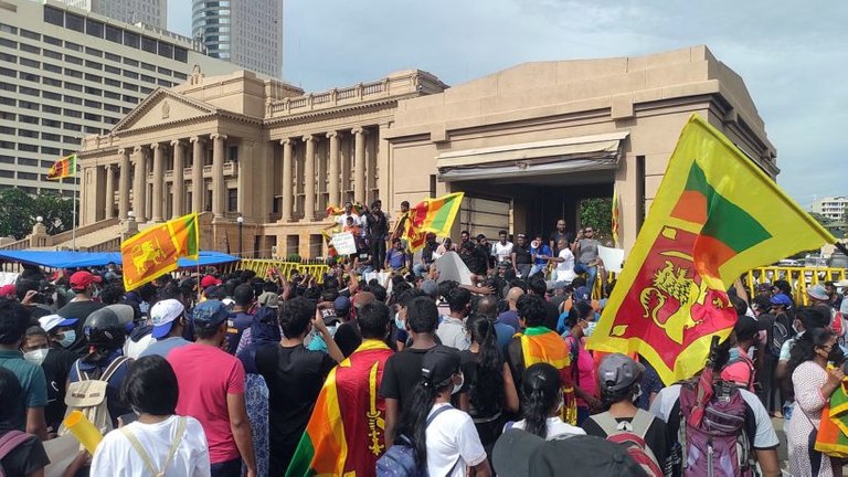 Antigovernment_protest_in_Sri_Lanka_2022820x461.jpg