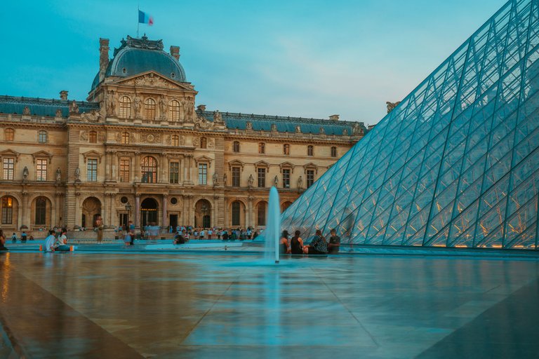 © Ruben Cress - Pyramide du Louvre