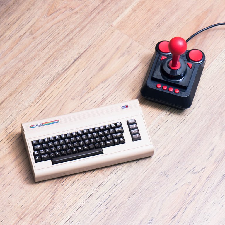 commodore-64-mini_31425.jpg