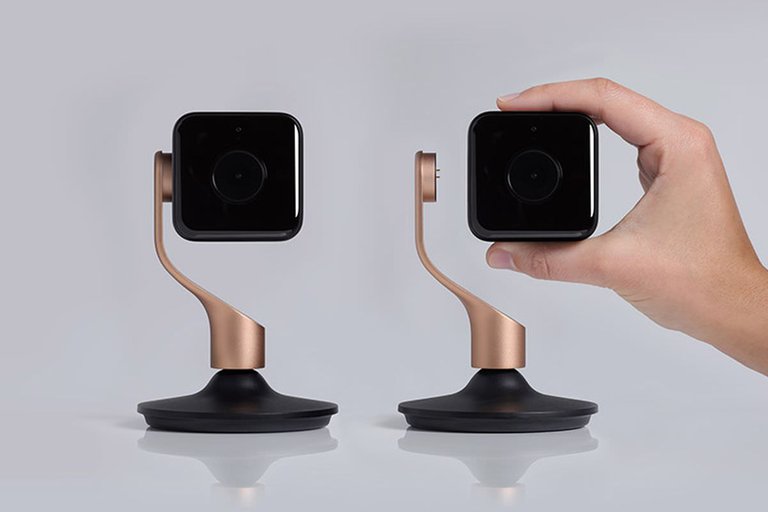 yves_behar_hive_view_indoor_camera_designboom_001.0.jpg