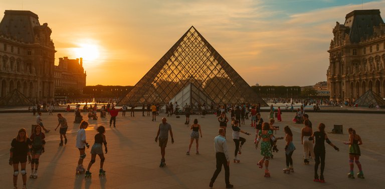 © Ruben Cress - Pyramide du Louvre