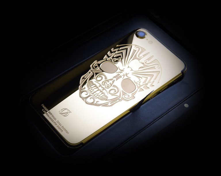 24k-gold-iphone-7-skull-engraving.jpg