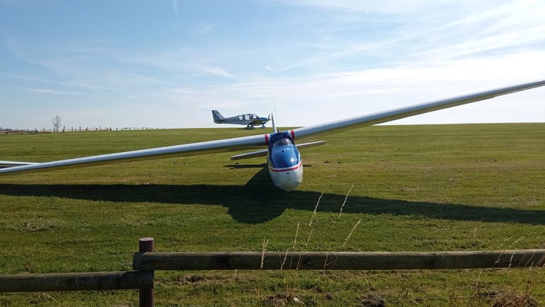 Ein Segelflugzeug