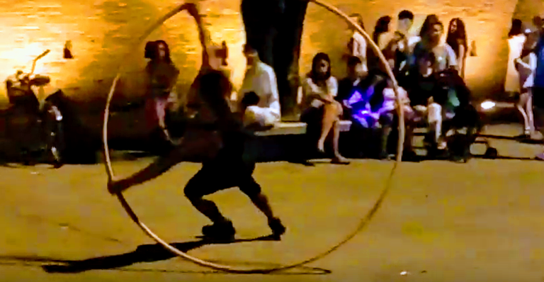 hoop-dancer.png