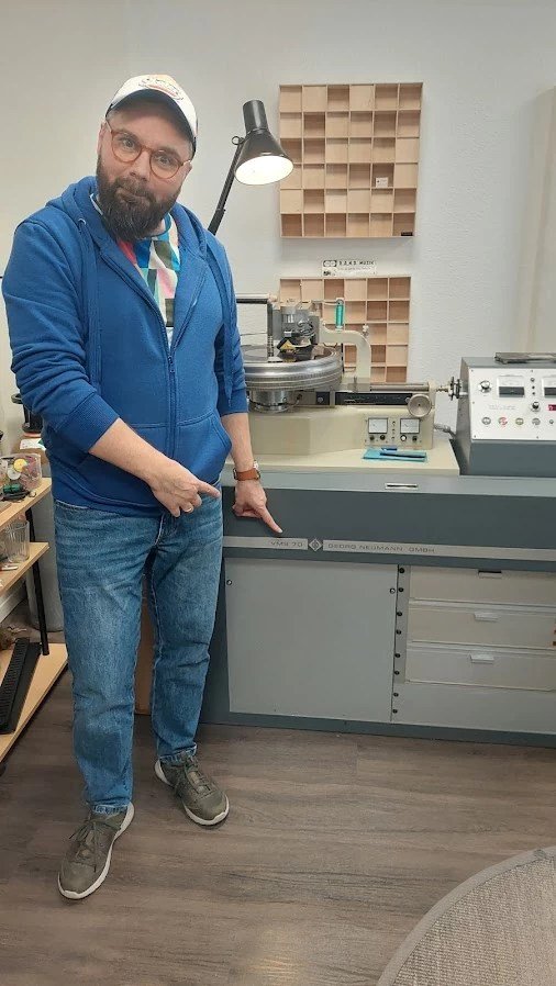 Me at the Neumann VMH 70 machine, where the matrices for our productions are cut!