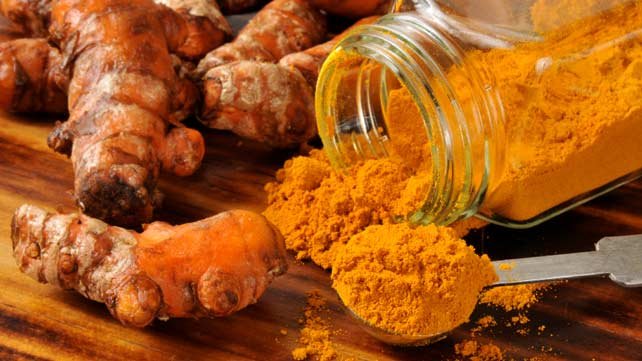 Kết quả hình ảnh cho Relieve Chronic Pain With Turmeric