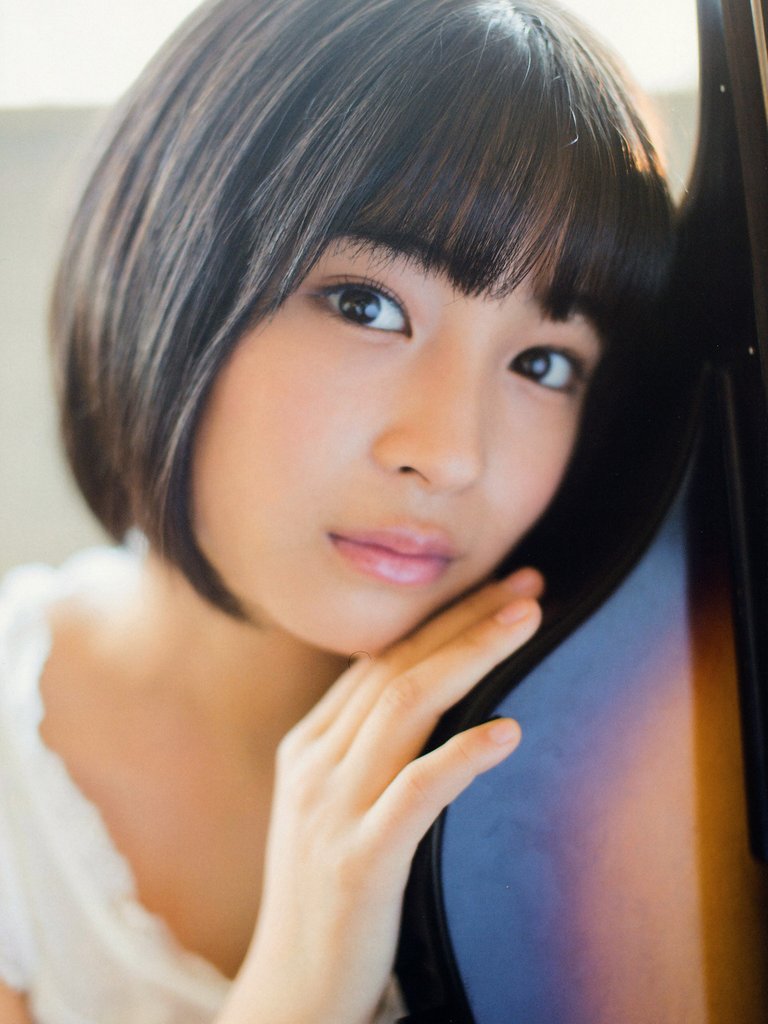 Japanese Actress Suzu Hirose Hive