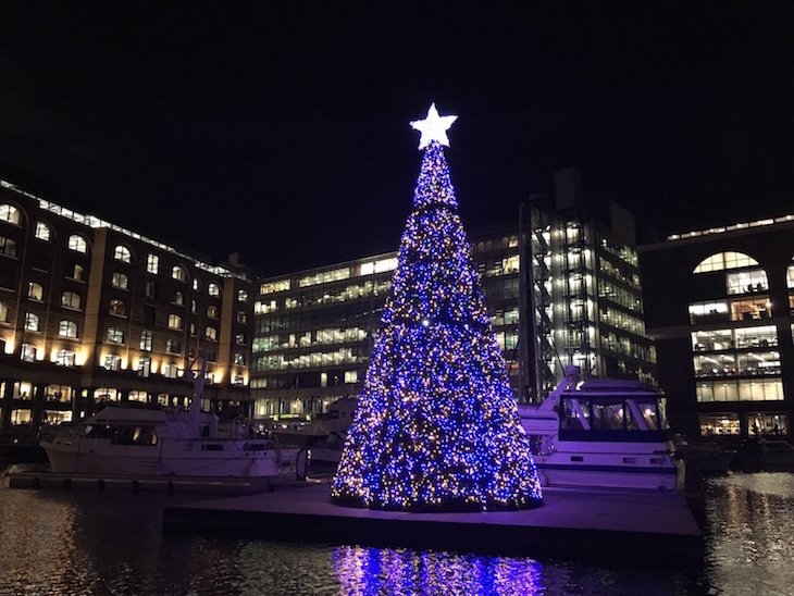 Floating christmas tree london 2016