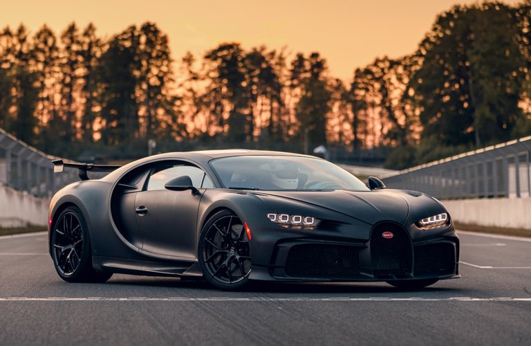 bugatti-chiron-pur-sport_100747903_h.jpg