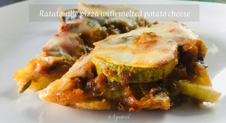 Ratatouille pizza with melted potato cheese [ESP/ENG]